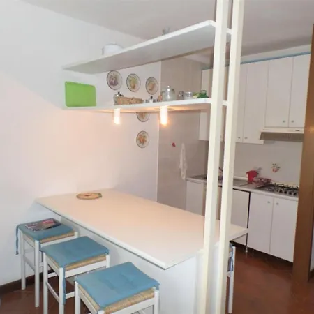 דירה Beachside With Terrace ביביונה