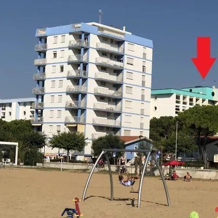 Beachside With Terrace דירה ביביונה
